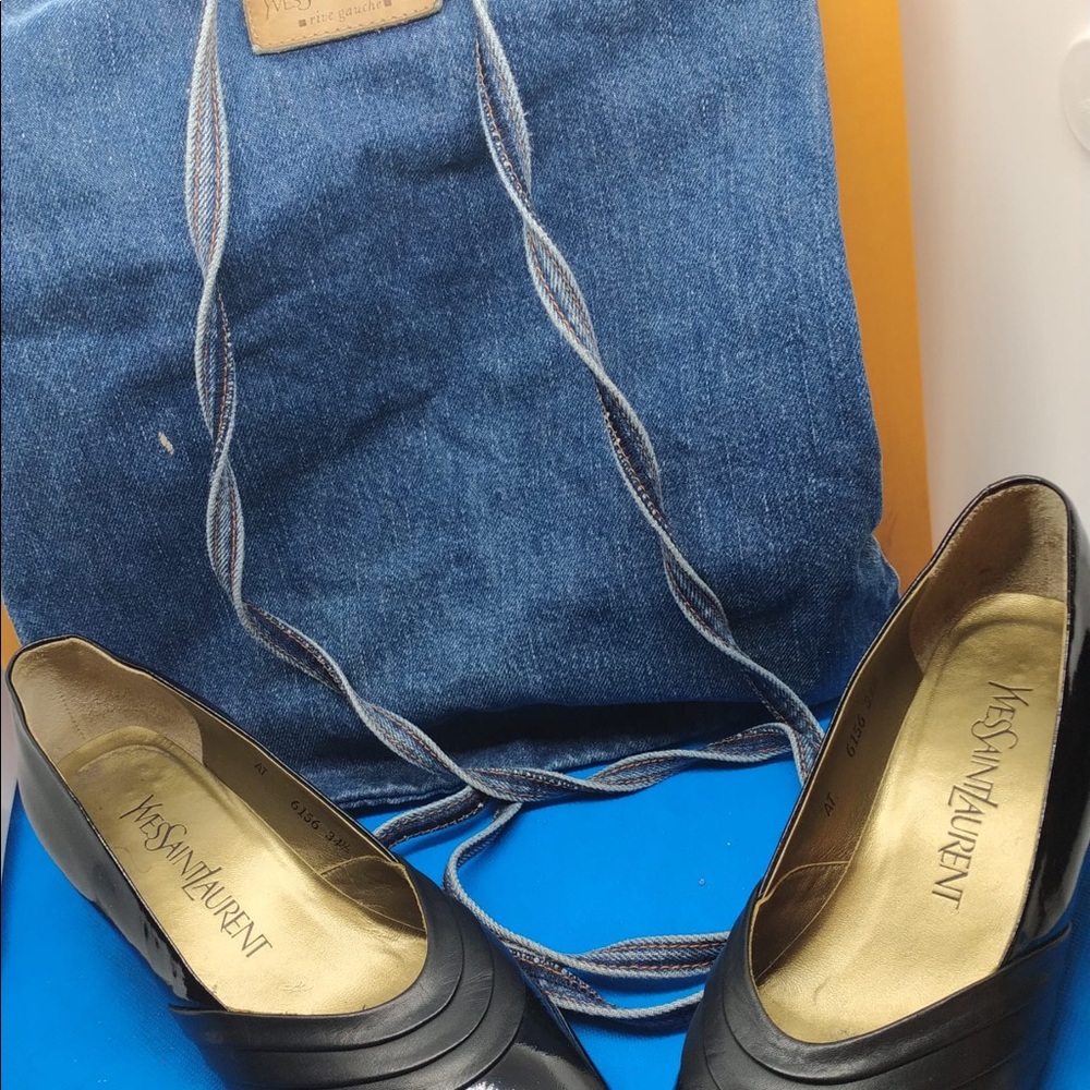 Yves Saint Laurent Blackβ Leather Pumps 34.5EU/4.5US - Picture 7 of 9